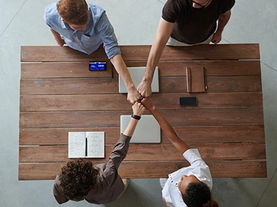 Utitur vitrum pocula